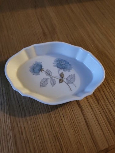 Wedgewood ice rose trinket - rose,