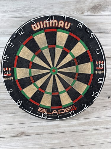Winmau blade dart board - blade,