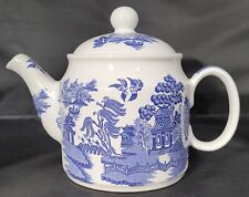 Large vintage Sadler Willow Pattern teapot - 2 pint