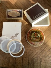 Vintage Stratton Gold Tone