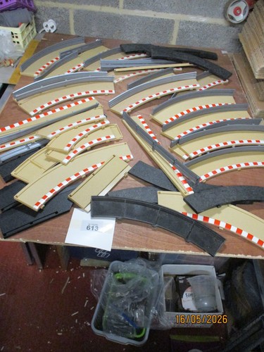 Scalextric racetrack sand - scalextric,
