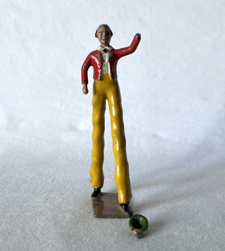 Vintage damaged toy britains - damaged,