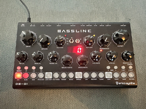 Erica synths bassline - db-01,