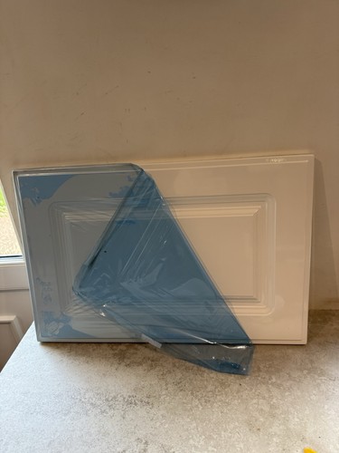 Gloss white 600 - 600, wide