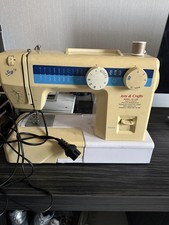  Arts and craft Sewing Machine