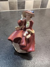 Royal Doulton Fine Bone China Small Figurine Top O’ The Hill HN3499 4" High