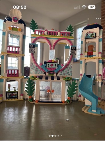 Show the lego friends - the,
