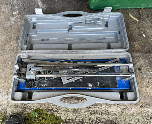 Macalaster manual tile - manual,