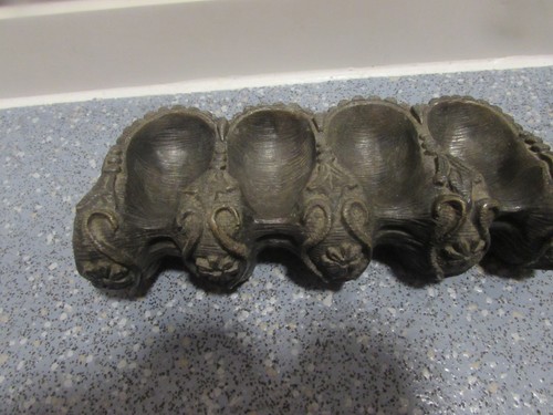 Vintage four pipe holder - four,