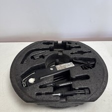 VOLKSWAGEN SCIROCCO MK3 JACK TOOL KIT WITH FOAM STORAGE 1K0012115F 1K8010687