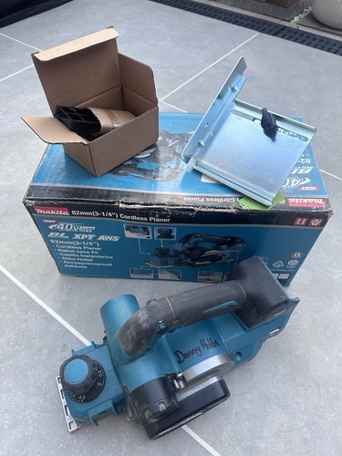 Makita 40v cordless handheld - 40v,