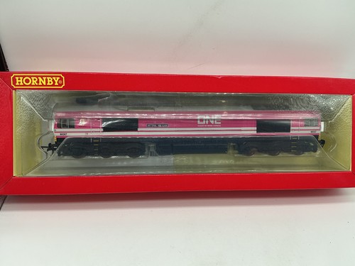 Hornby r3923 class 66587 in - class, 66