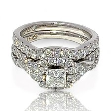 Leo Diamond 14k White Gold