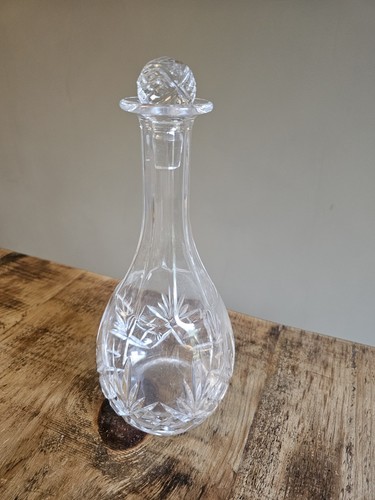 This vintage cut crystal - a,