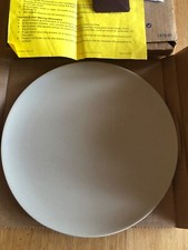 New Pampered Chef Small Round Baking Stone Classic 10 Inch Diameter