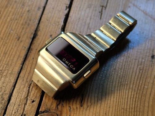 Omega time computer - led,
