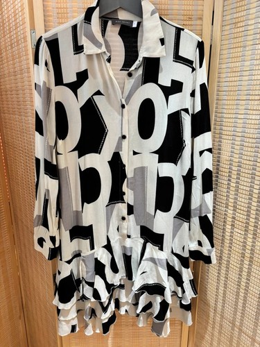 Worn once black - white, &