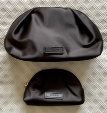 REISS Black Satin Make-up