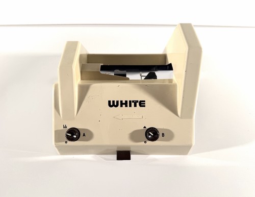 Singer white superba sit - superba, lace
