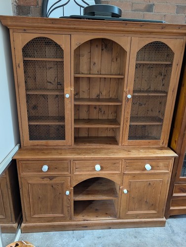 Large pine dresser - large,