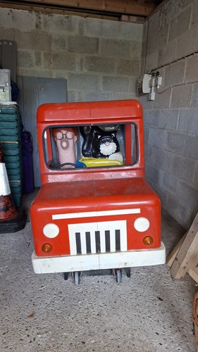 Vintage 1990s omc postman pat - vintage,