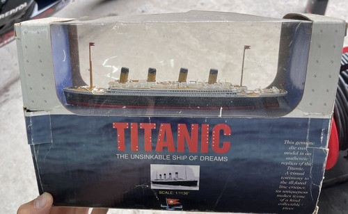Vintage titanic model the - titanic,