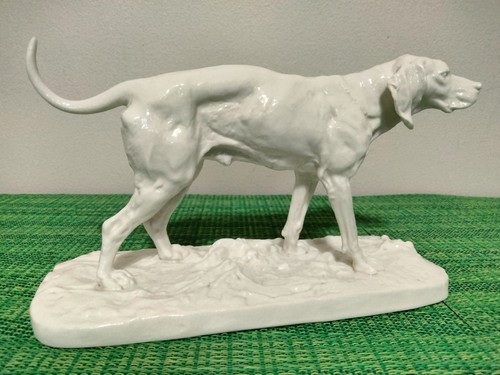 Porcelain pointer sculpture - porcelain,