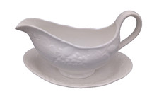 Wedgwood Strawberry & Vine