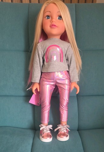 Design friend doll - design,