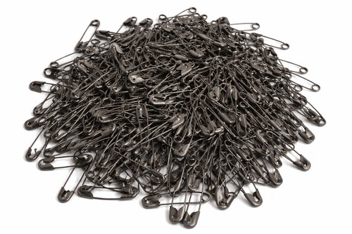 Metal small safety pins - small, 18mm