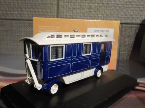 Showmans caravan blue - showmans, wagon