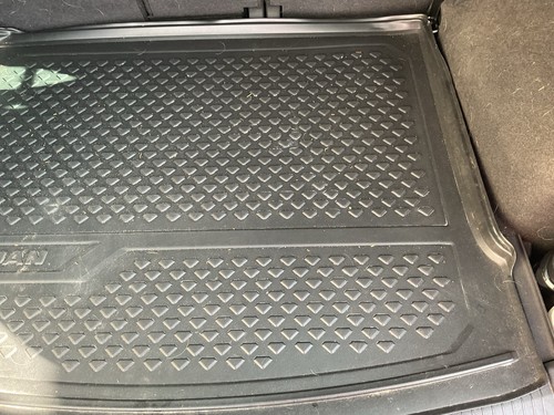 Dog guard and boot floor - guard,