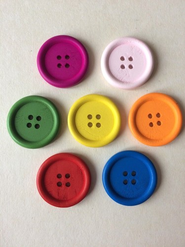 Large wooden buttons 30mm - ,