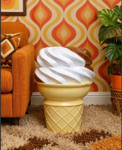 Ice cream side table quirky - side,