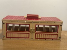 ( Melissa And Doug ) Wooden Take Along Show Horse Stable ( Includes 5 Horses )