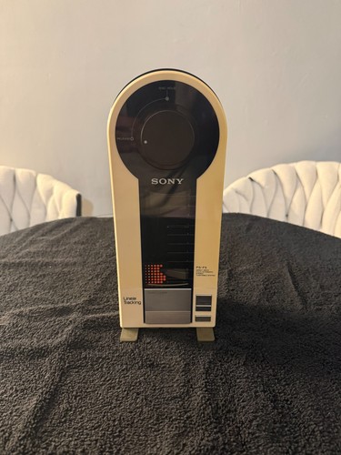 Sony flamingo turntable - ps-f5,