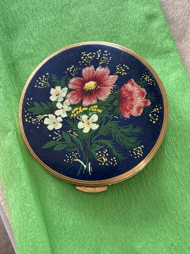 Vintage gold tone stratton - vintage, gold-tone