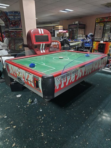 Coin operated 7ft - 7ft, air
