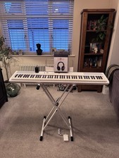 Electric Piano Keyboard Organ