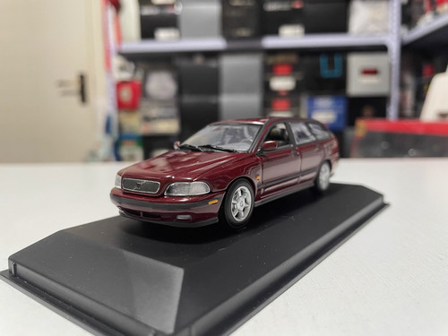 Minichamps volvo v40 - 1:43,