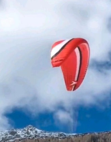 Paraglider wing swing - paraglider,