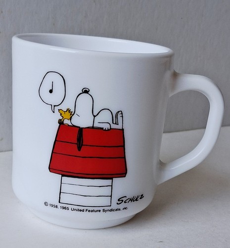 Vintage snoopy milk glass - snoopy, mug