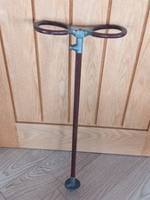  HOWELL "THE MONARCH SEAT"