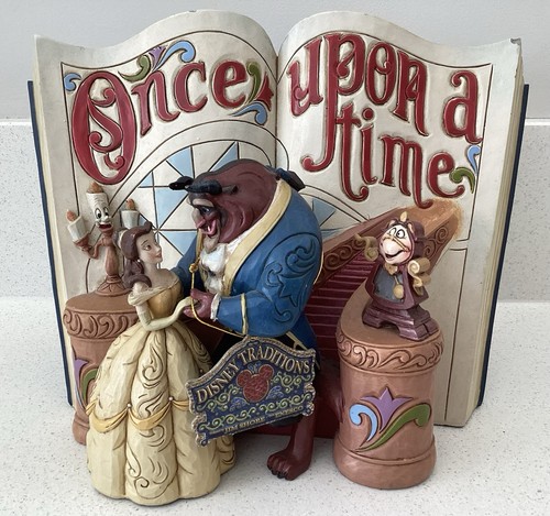 Disney showcase love endures - showcase,