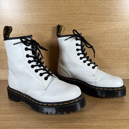 Martens women boots - dr, women’s