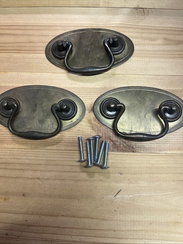 Oval brass pull - brass,