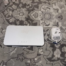 Sky Q SE210 Latest Model Mint Condition. Wireless/ Booster Extender