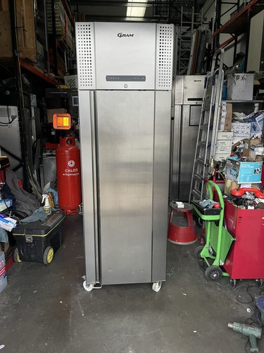 Gram 660 freezer commercial - gram,