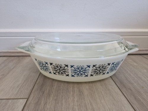 Vintage chelsea pyrex medium - chelsea,