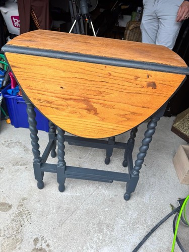 Half moon table - half,